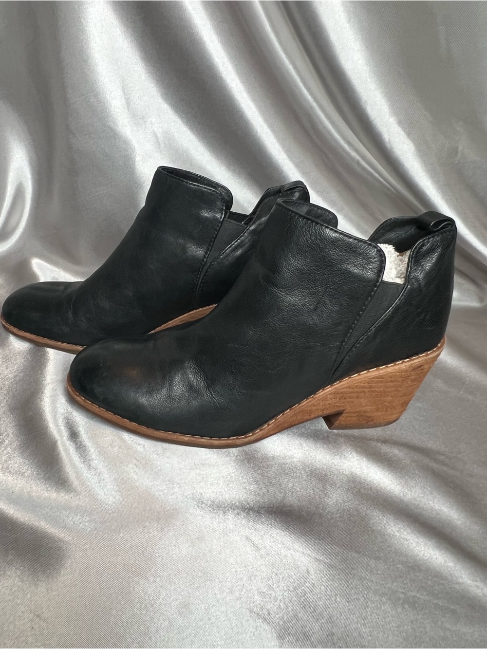 Sofft Sacora Black Leather Wedge Slip On Ankle Bootie Size 7.5M SF0051001